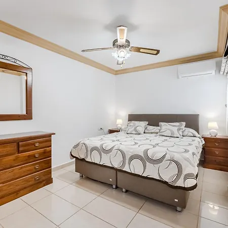 Terrazas Del Duque Ii Apartment